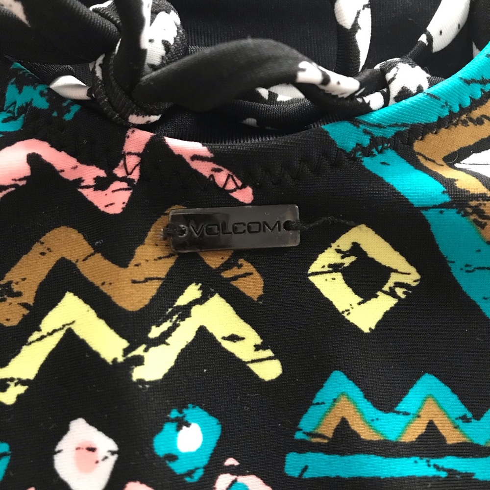 80s pattern Volcom One piece - Picture 3 of 4